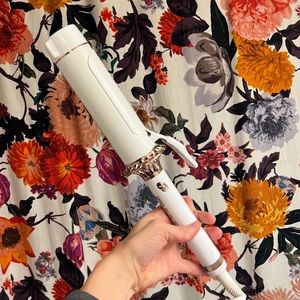 T3 1.75 in curling iron